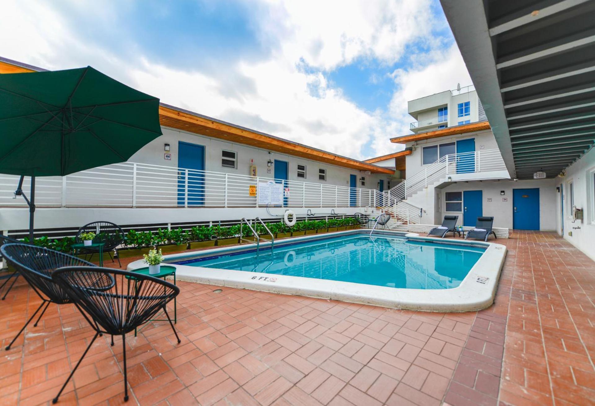 Outstanding Oceanfront Unit With Parking&Pool - M36 Apartman Hollywood Kültér fotó
